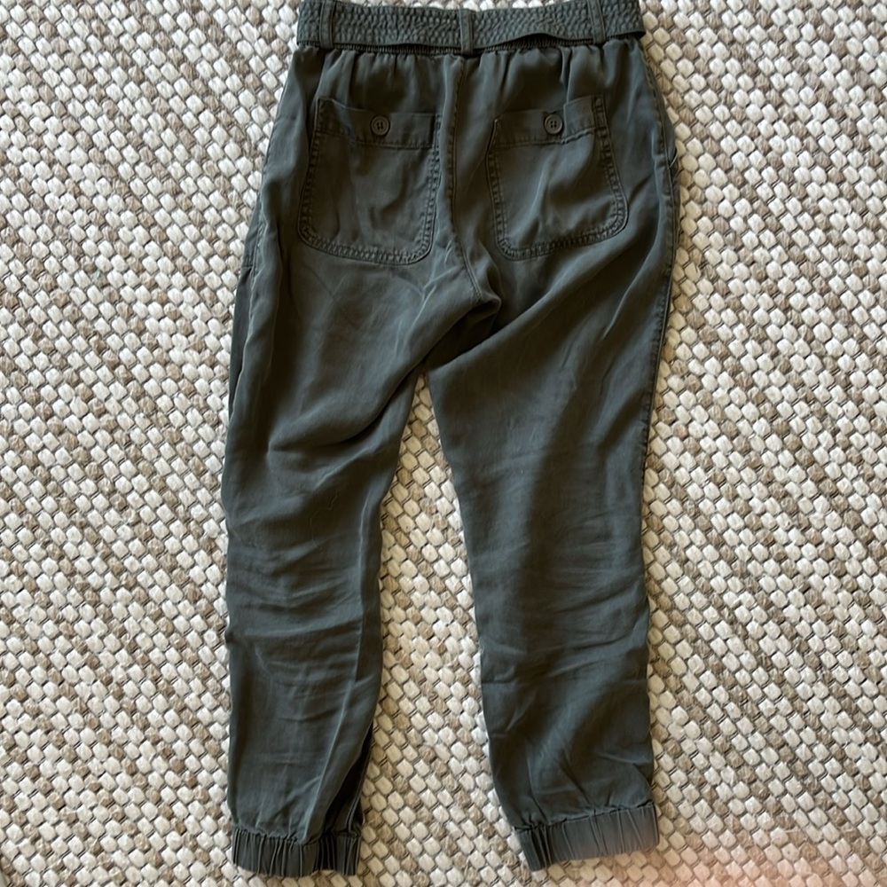 Olive Green cuffed pants - Picture 6 of 10